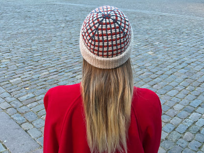Khione Hat – English